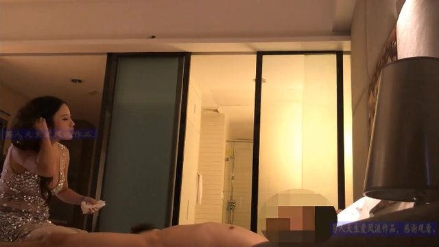 大神酒店约炮奶子很漂亮的维族混血高级小姐穿着黑丝晚礼服啪啪高清完整版上部